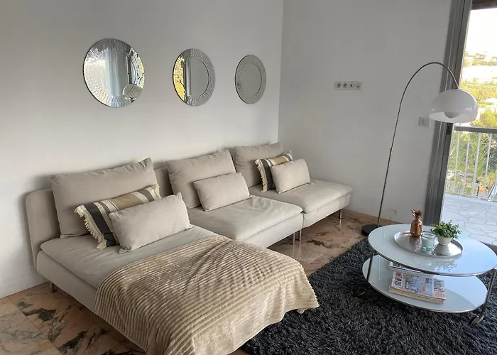 Villa W